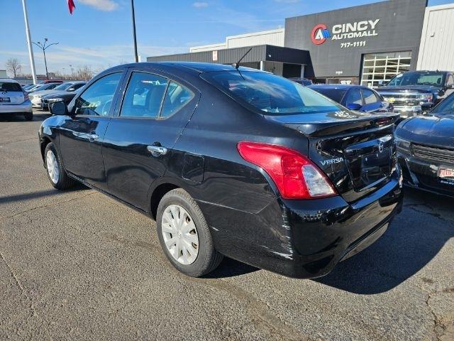 Nissan Versa Sedan SV CVT 2017