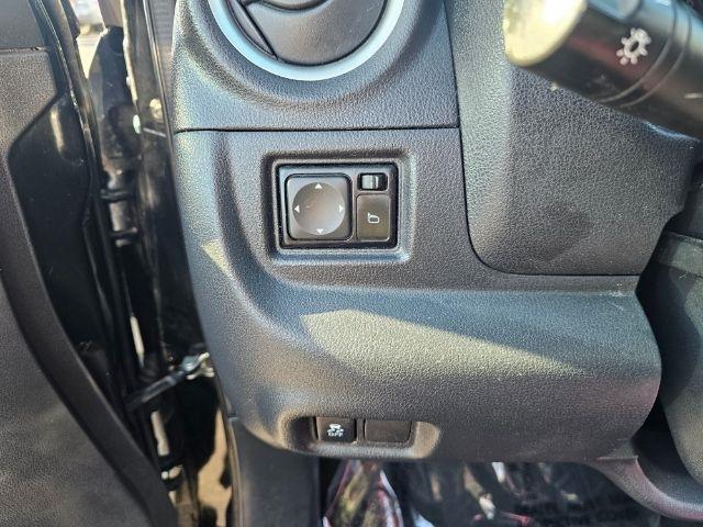 Nissan Versa Sedan SV CVT 2017