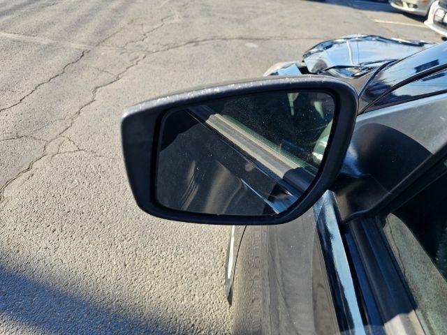 Nissan Versa Sedan SV CVT 2017