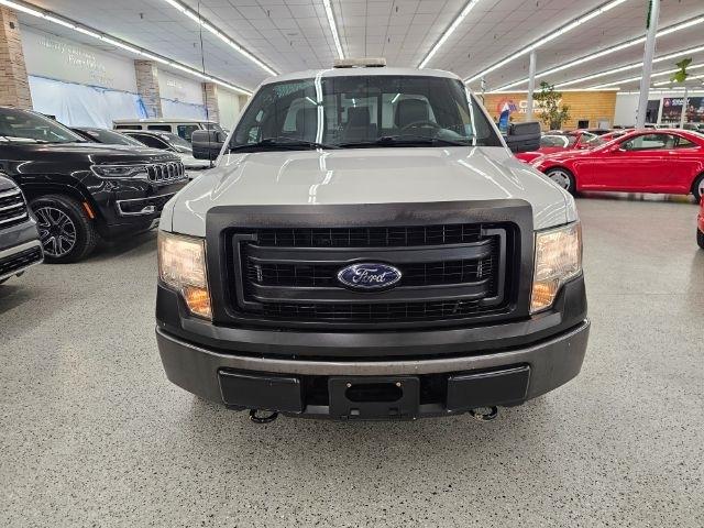 Ford F-150 4WD Reg Cab 126" STX 2014