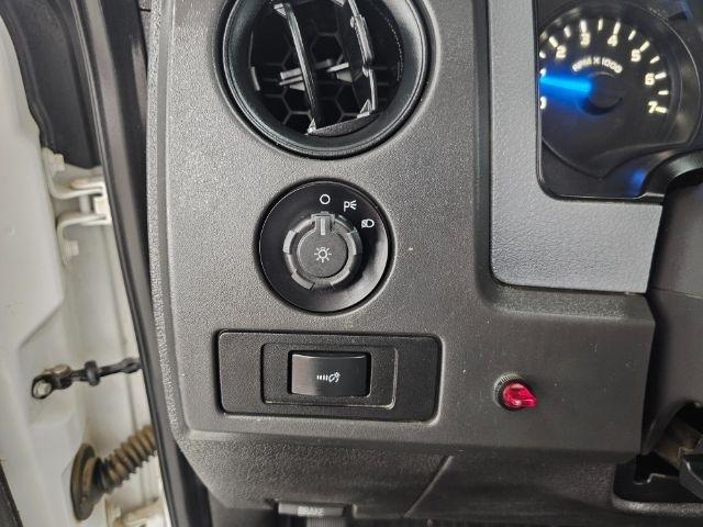 Ford F-150 4WD Reg Cab 126" STX 2014