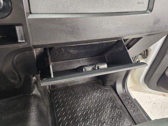 Ford F-150 4WD Reg Cab 126" STX 2014