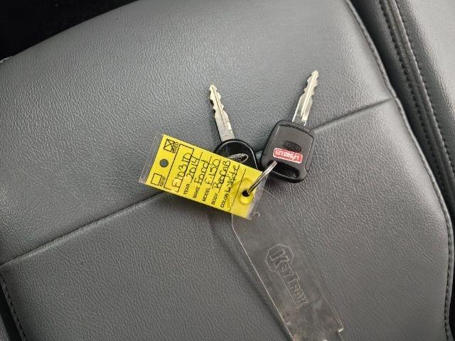 Ford F-150 4WD Reg Cab 126" STX 2014