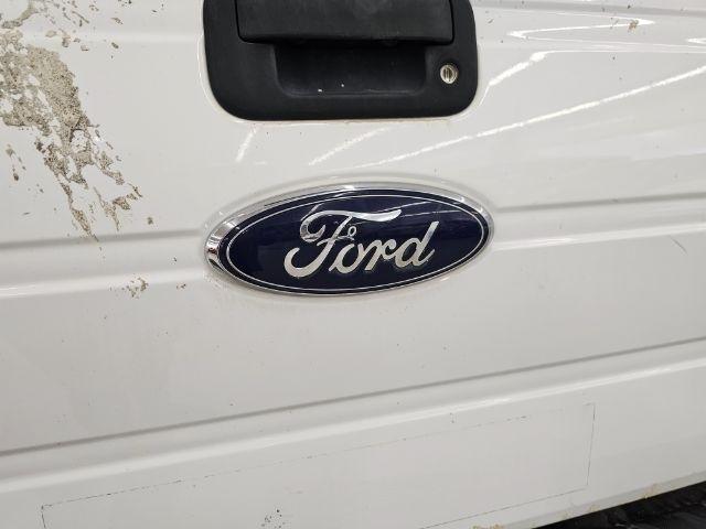 Ford F-150 4WD Reg Cab 126" STX 2014