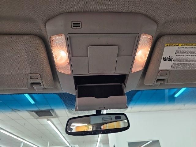 Toyota Tundra 4WD Truck CrewMax 5.7L FFV V8 6-Spd AT SR5 (Natl) 2014