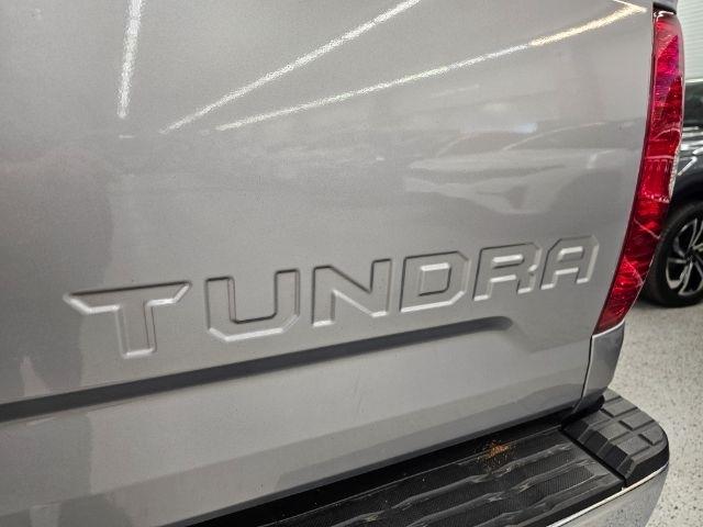 Toyota Tundra 4WD Truck CrewMax 5.7L FFV V8 6-Spd AT SR5 (Natl) 2014