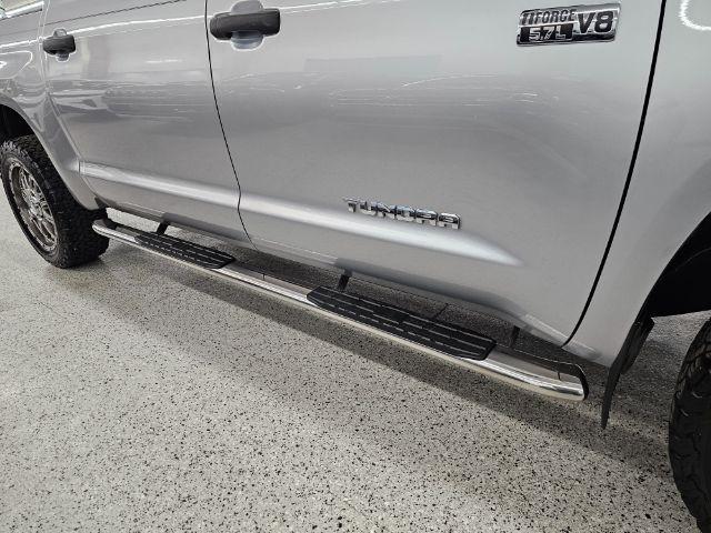 Toyota Tundra 4WD Truck CrewMax 5.7L FFV V8 6-Spd AT SR5 (Natl) 2014