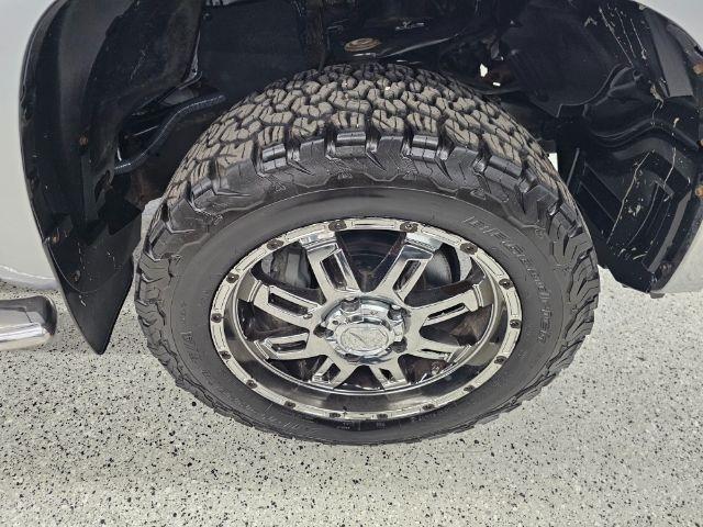 Toyota Tundra 4WD Truck CrewMax 5.7L FFV V8 6-Spd AT SR5 (Natl) 2014