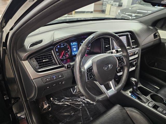 Hyundai Sonata Sport 2.4L 2019