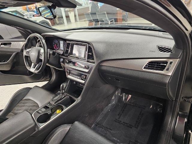 Hyundai Sonata Sport 2.4L 2019