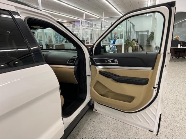 Ford Explorer XLT FWD 2017