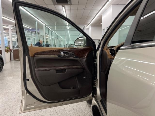 Buick Enclave AWD 4dr Premium 2016