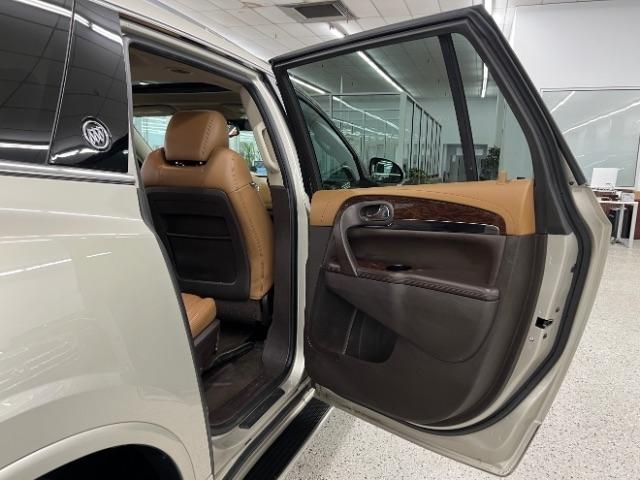 Buick Enclave AWD 4dr Premium 2016