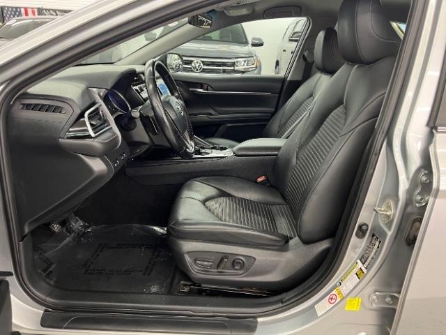 Toyota Camry XLE Auto (Natl) 2018