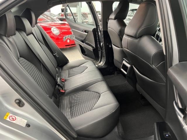 Toyota Camry XLE Auto (Natl) 2018