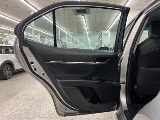 Toyota Camry XLE Auto (Natl) 2018