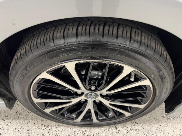 Toyota Camry XLE Auto (Natl) 2018