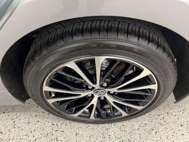 Toyota Camry XLE Auto (Natl) 2018