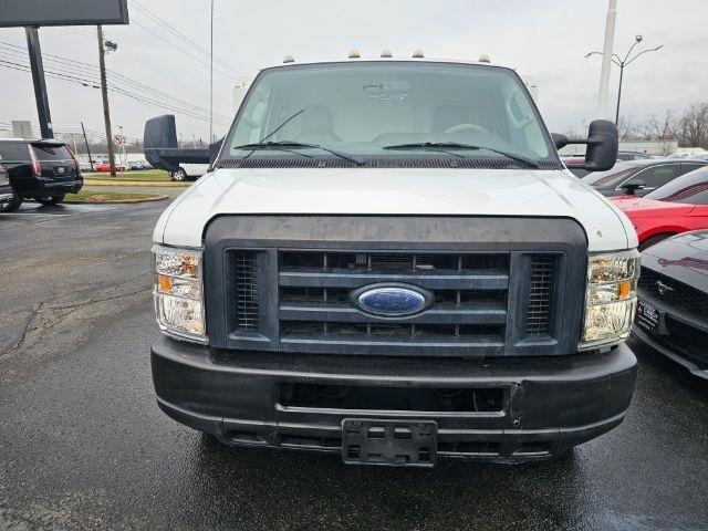 Ford Econoline Commercial Cutaway E-450 Super Duty 158" DRW 2012