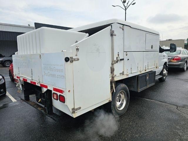 Ford Econoline Commercial Cutaway E-450 Super Duty 158" DRW 2012