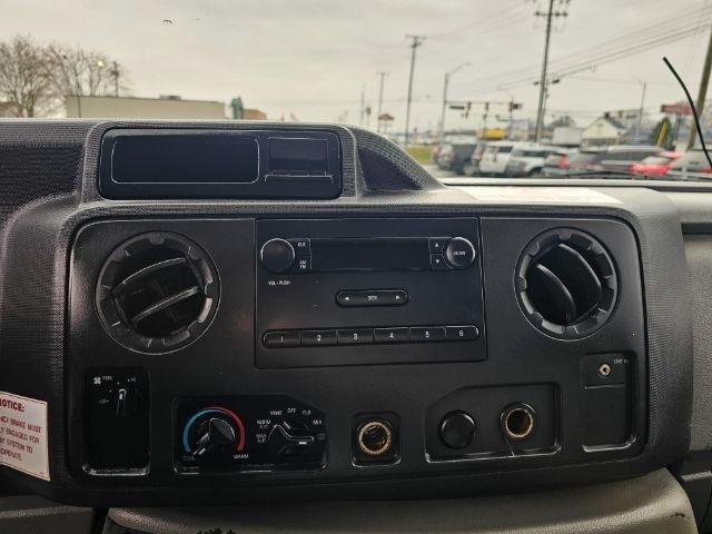 Ford Econoline Commercial Cutaway E-450 Super Duty 158" DRW 2012