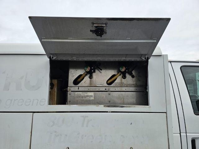 Ford Econoline Commercial Cutaway E-450 Super Duty 158" DRW 2012