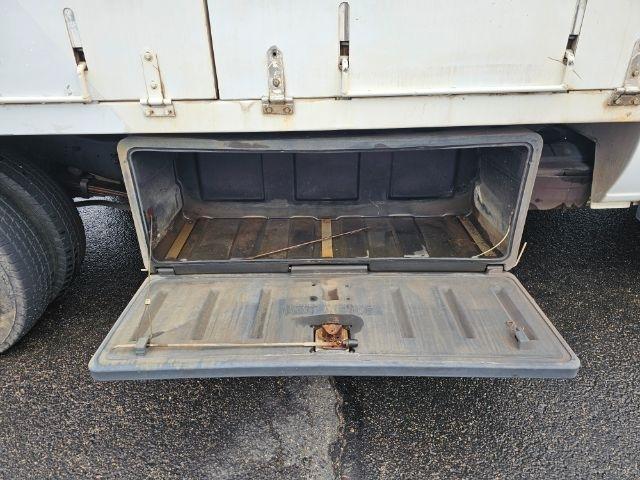 Ford Econoline Commercial Cutaway E-450 Super Duty 158" DRW 2012