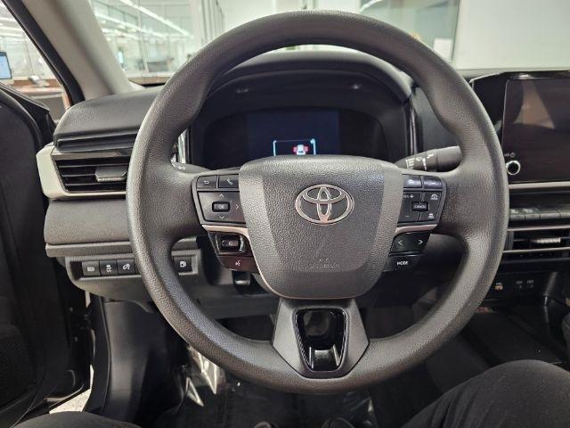 Toyota Camry XLE (Natl) 2025