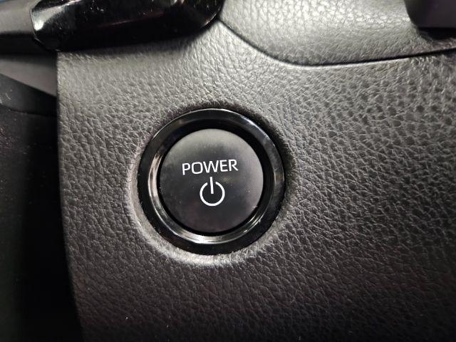 Toyota Camry XLE (Natl) 2025