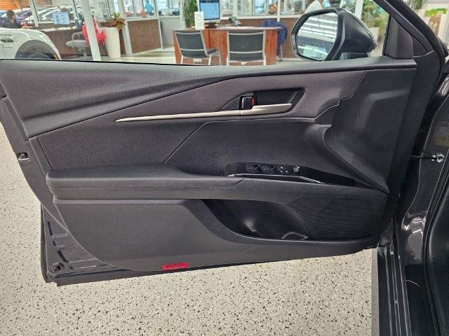 Toyota Camry XLE (Natl) 2025