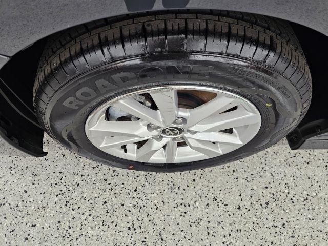 Toyota Camry XLE (Natl) 2025