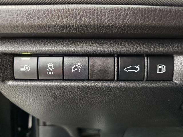 Toyota Camry XLE (Natl) 2025