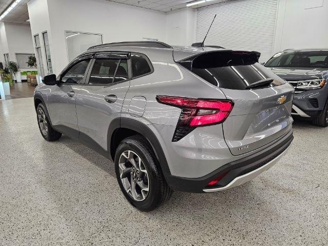 Chevrolet Trax FWD 4dr LT 2024