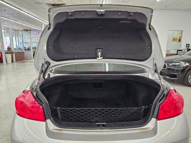 Infiniti G37 Sedan 4dr x AWD 2009