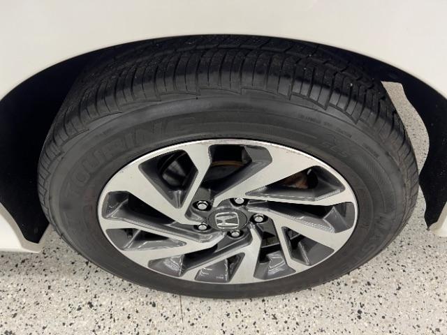 Honda Civic Sedan 4dr CVT EX w/Honda Sensing 2016