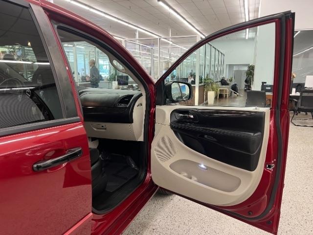 Dodge Grand Caravan 4dr Wgn SXT 2016