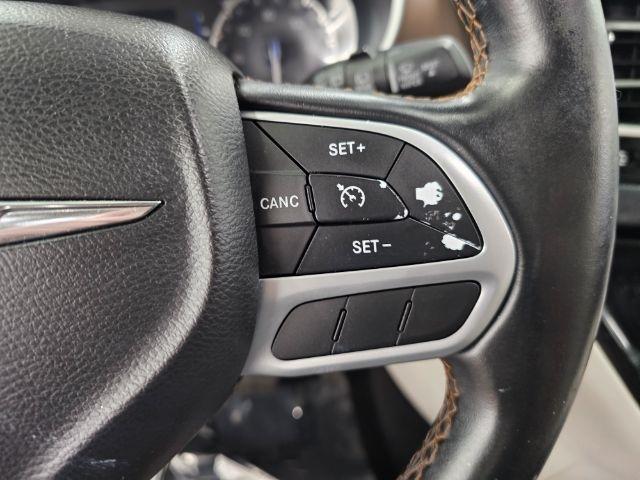 Chrysler Pacifica Touring-L FWD 2017