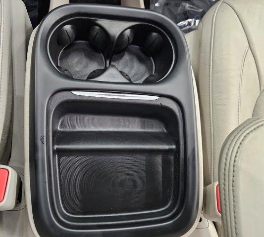 Chrysler Pacifica Touring-L FWD 2017