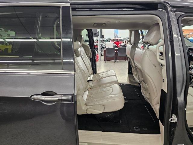 Chrysler Pacifica Touring-L FWD 2017