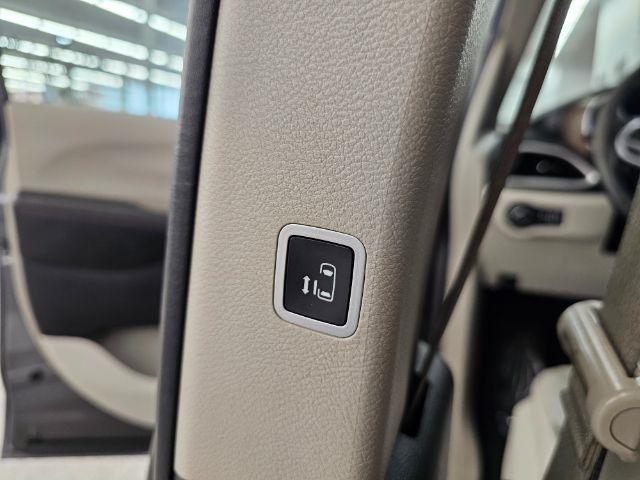 Chrysler Pacifica Touring-L FWD 2017