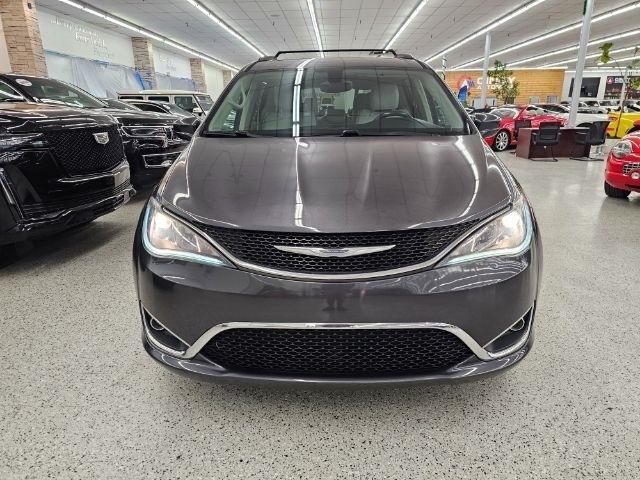 Chrysler Pacifica Touring-L FWD 2017