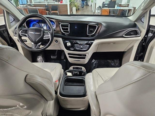 Chrysler Pacifica Touring-L FWD 2017
