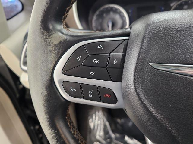 Chrysler Pacifica Touring-L FWD 2017