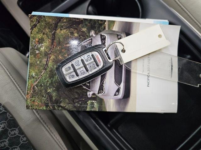 Chrysler Pacifica Touring-L FWD 2017