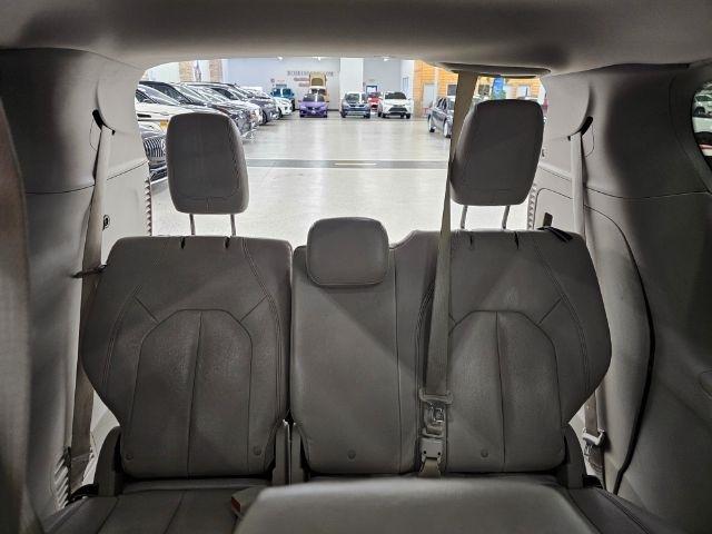 Chrysler Pacifica Touring-L FWD 2017