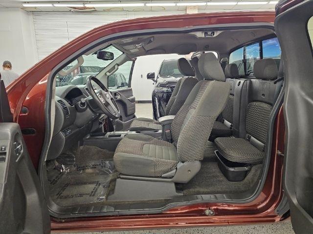 Nissan Frontier 4WD King Cab Auto SV 2016