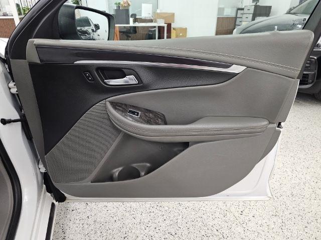 Chevrolet Impala 4dr Sdn LT w/1LT 2015