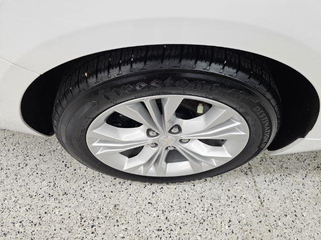 Chevrolet Impala 4dr Sdn LT w/1LT 2015