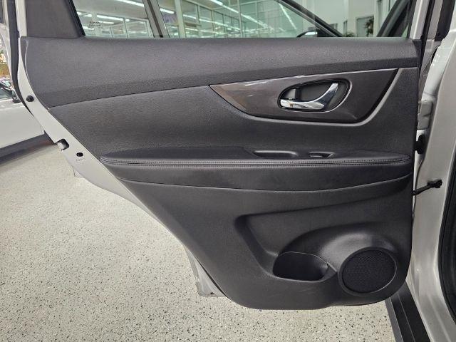 Nissan Rogue FWD SV 2020