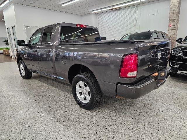 RAM 1500 Express 4x4 Quad Cab 6'4" Box 2018
